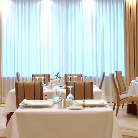 Hotel Vincci Ciudad De 4*